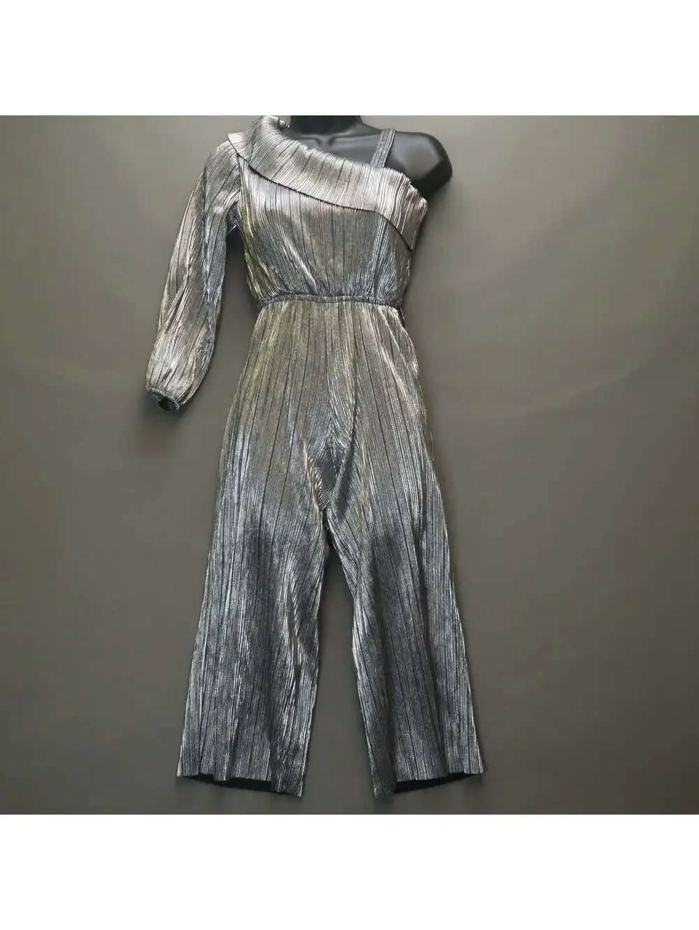 Justice Girls Metallic Silver Plissé Jumpsuit Size Small 7/8 One Shoulder Party